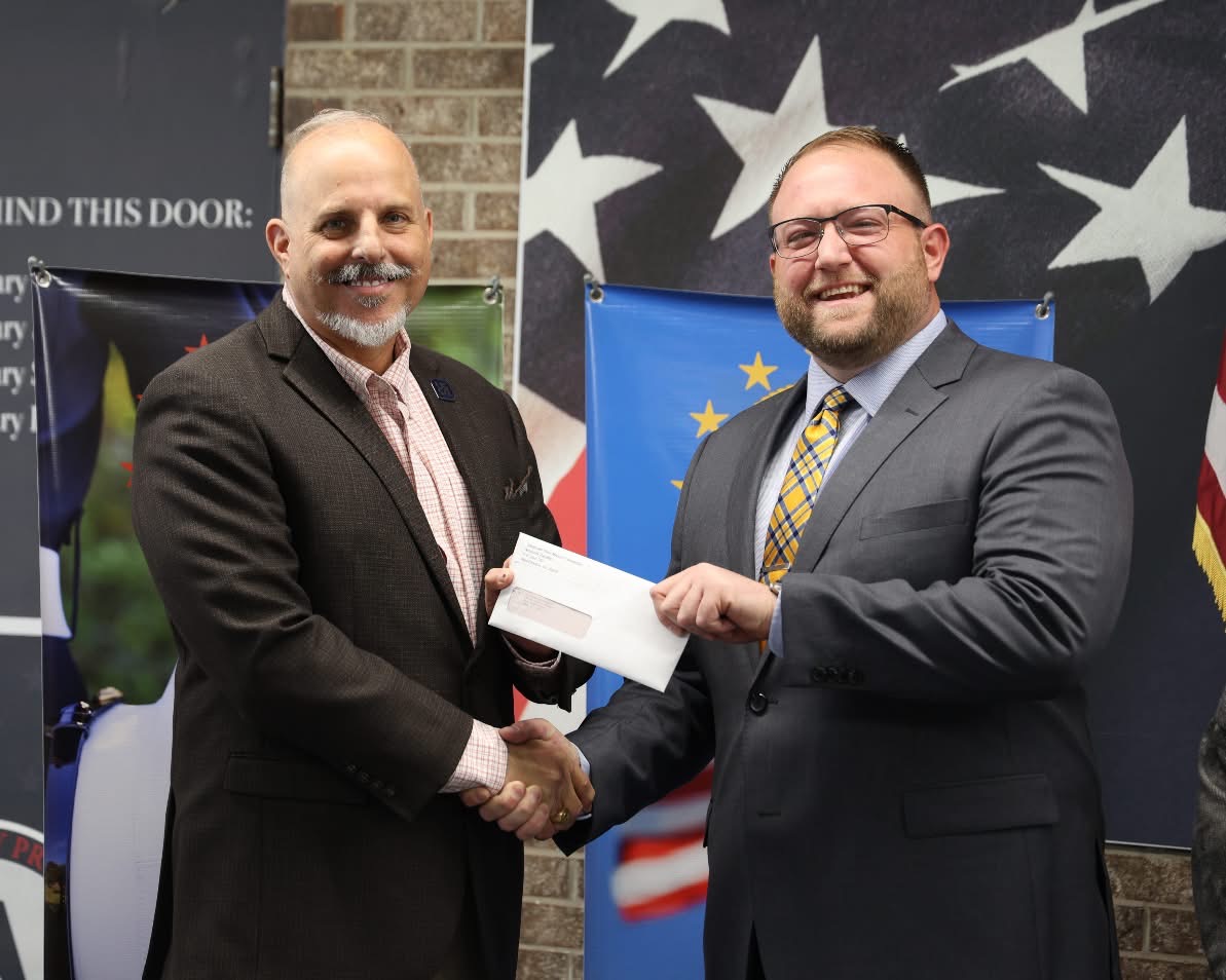 From left to right: Robert Murphy and Justin Schulte